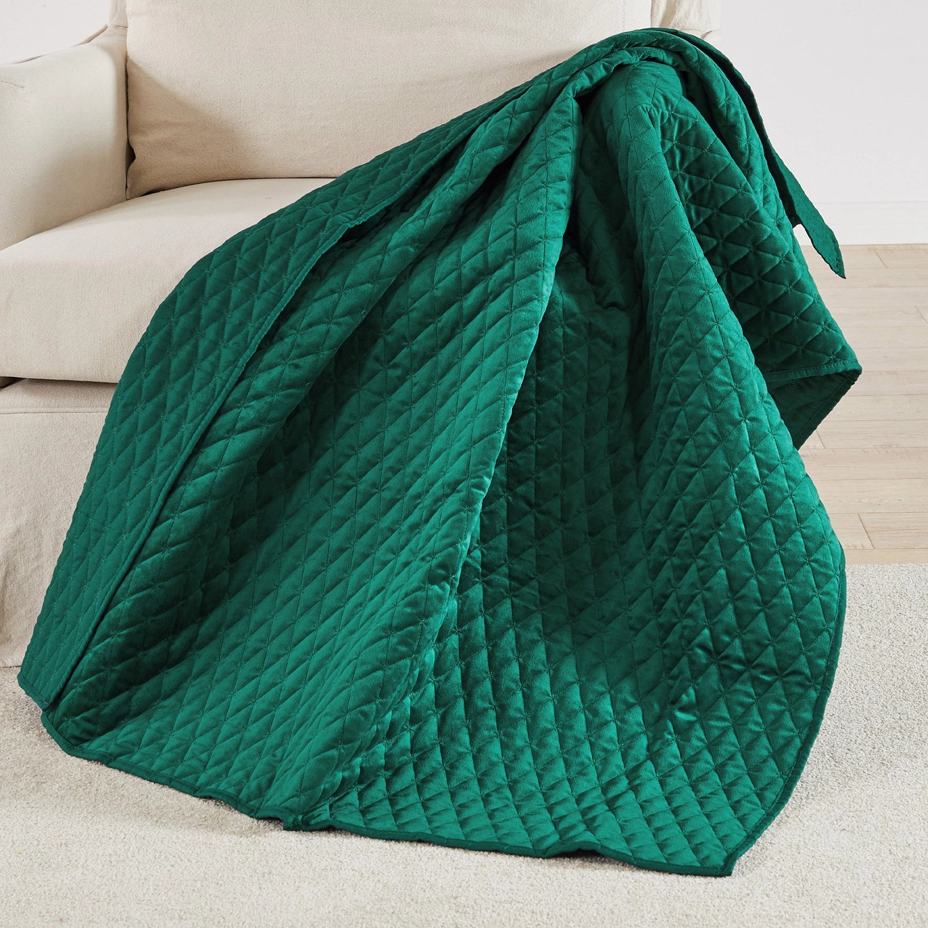 Christmas Emerald Green Velvet Quilted Throw