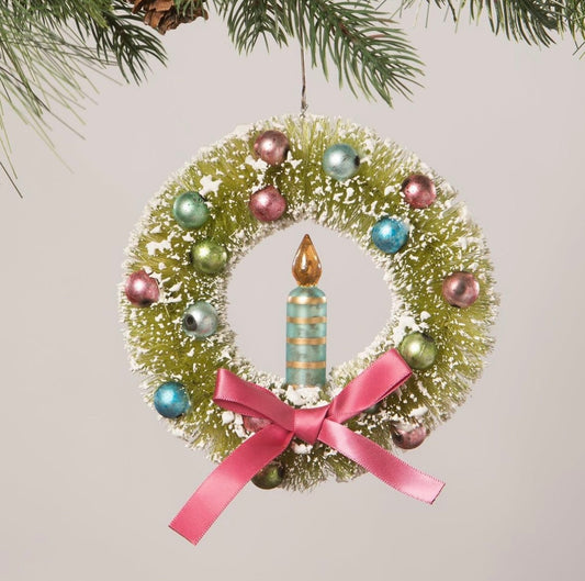 Bright's Candle in Wreath Ornament